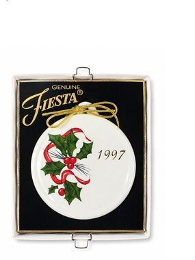 Vintage 1997 Fiesta Holiday Holly & Ribbon Christmas Ornament‎ Homer Laughlin